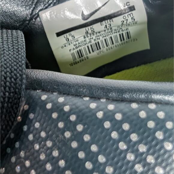 Nike MercurialX Soccer Shoes Mens US 9.5 Seaweed Volt 852526 376